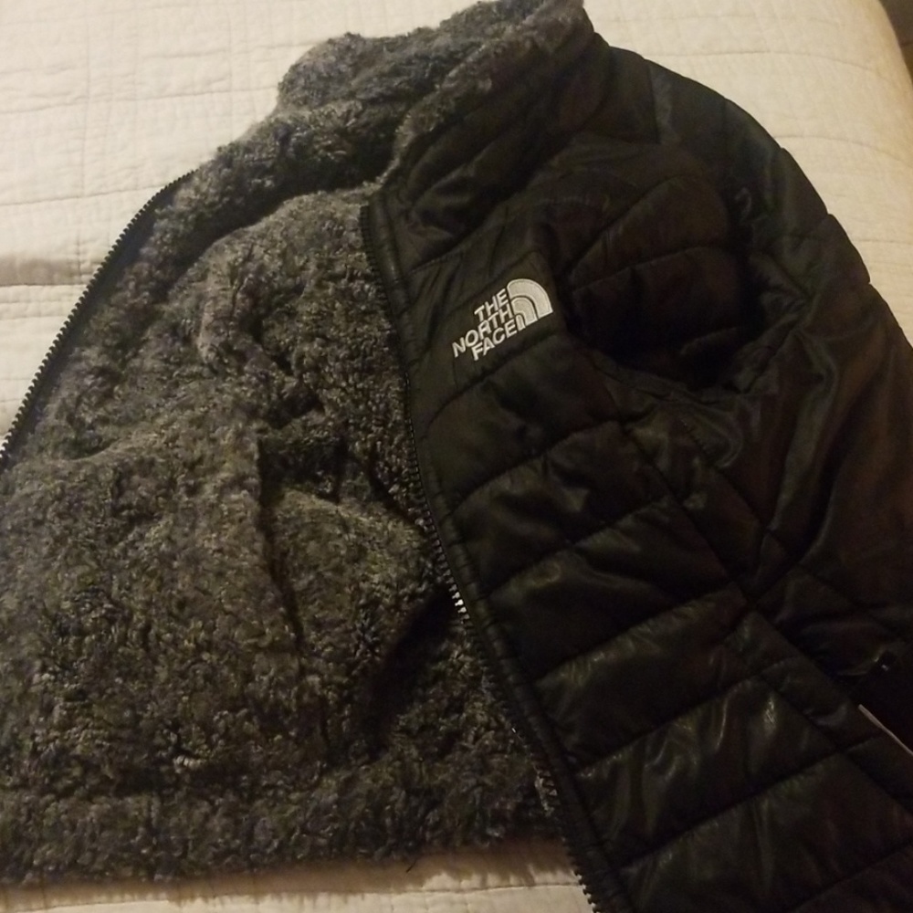 Girls north face reversible